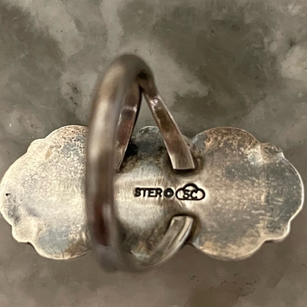 Sharon Cisco Sterling Silver & Peridot Ring Size 5.75 - Picture 3 of 13
